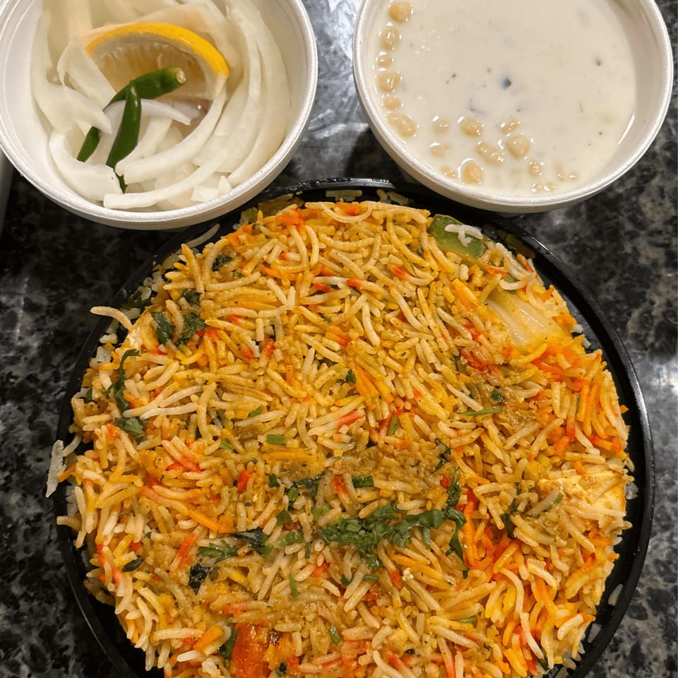 Biryani Delights: A Flavorful Indian Specialty